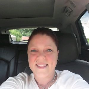 Meet your Posher, Corina